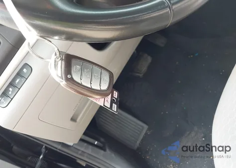 2019 Hyundai Elantra Value Edition из США, поврежденный, VIN 5NPD84LF4KH444862